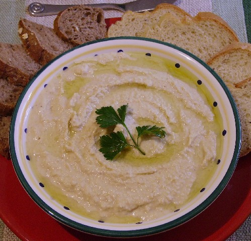 Yummy hummus dip!